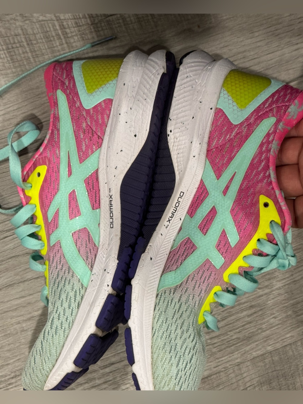 ASICS shoes - Picture 3 of 12